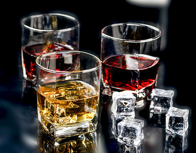 酒酒素材图片玻璃冰高清图片