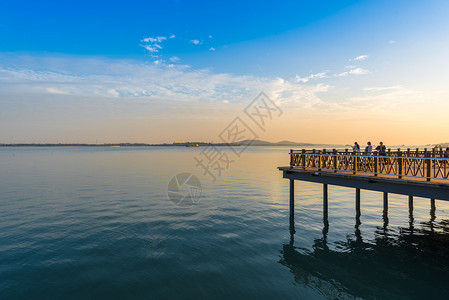 青岛海边日落最美夕阳高清图片