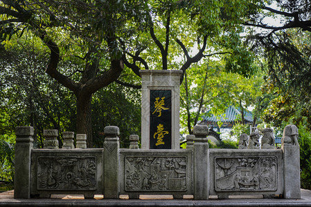 遗传武汉汉阳古琴台园内保存的伯牙台背景
