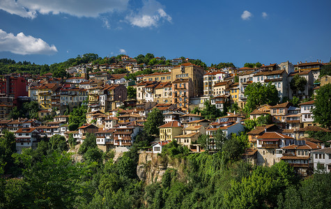 保加利亚建筑欧洲城市建筑风光山谷里的美丽古城背景