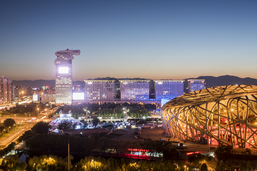 盘古七星与鸟巢建筑图片