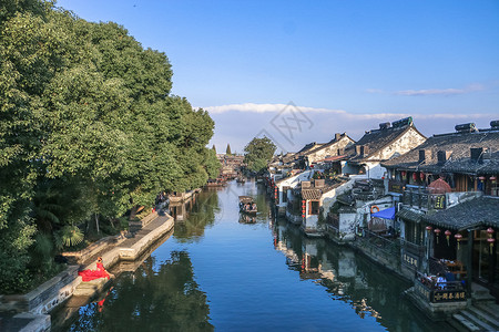 惬意的夏天中国江南水乡的西塘古镇背景