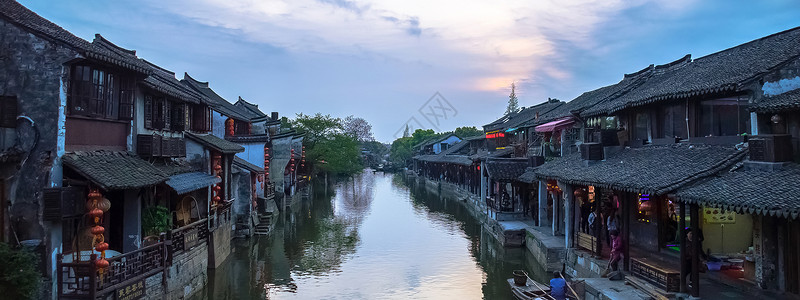 光线元素中国古建筑天空河流小桥背景