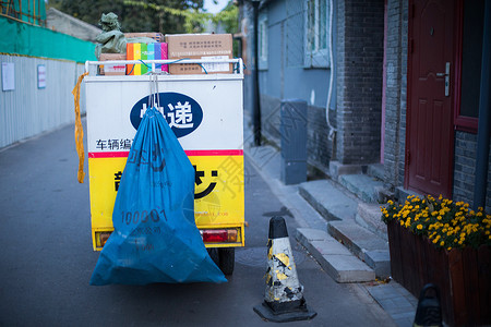 城市中的快递员城市中的快递背景