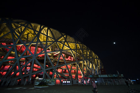 北京晚上的鸟巢图片