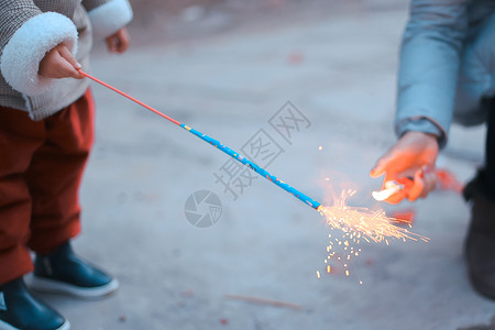 小孩点花素材新年点花炮背景