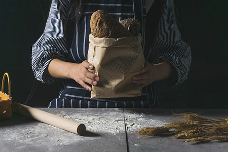 紫米夹心面包烘焙制作背景