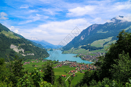 瑞士阿尔卑斯欧洲瑞士英特拉肯龙根湖背景