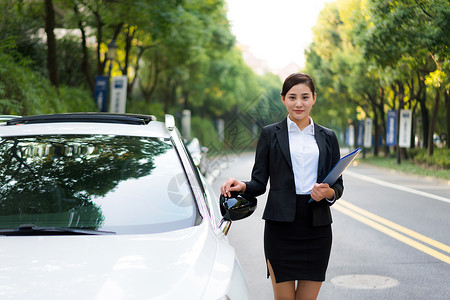 女性商务人车生活图片