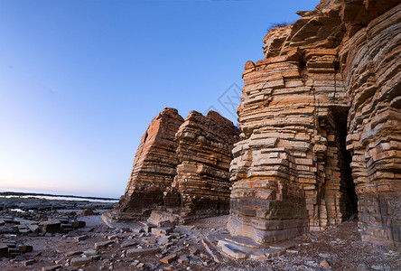 大连金石滩地质公园的海水岩壁高清图片