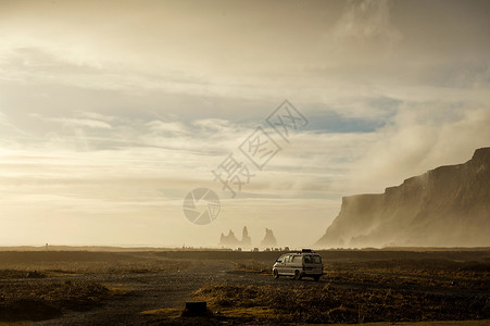 冰岛笔架山暮霭图片