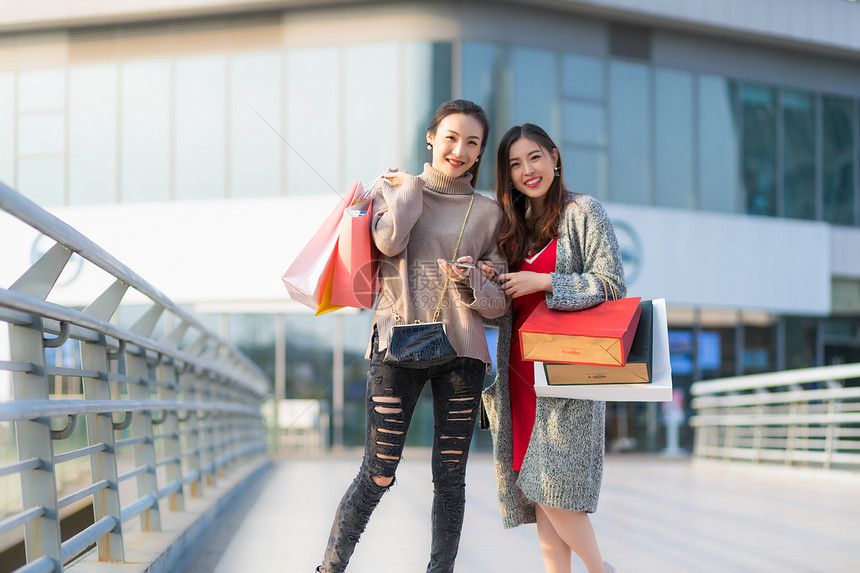 女性商城购物图片