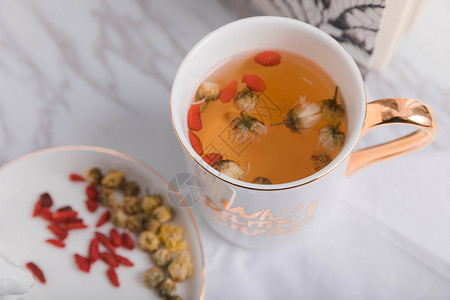 香甜可口的菊花枸杞茶高清图片