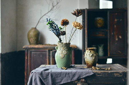 复古桌布复古花瓶背景