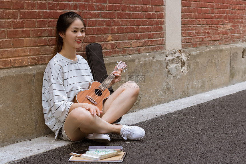 青春校园的学生图片