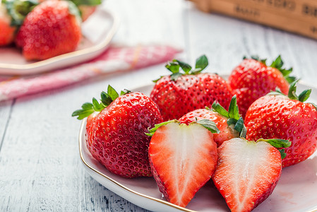 新鲜水果草莓高清图片
