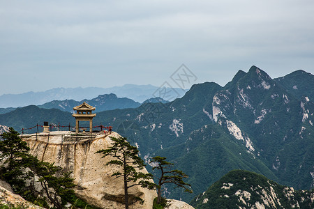 划破长空五岳华山旅游自由行爬山背景