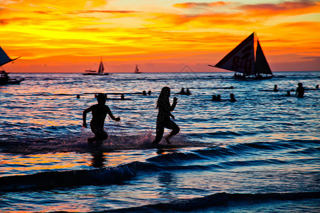 海边的欢乐夕阳高清图片素材