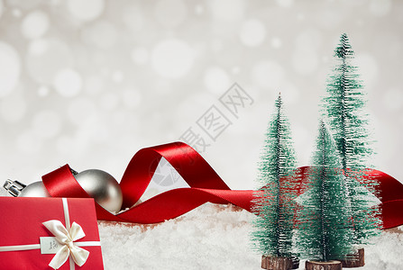 红色礼品盒圣诞礼品设计图片
