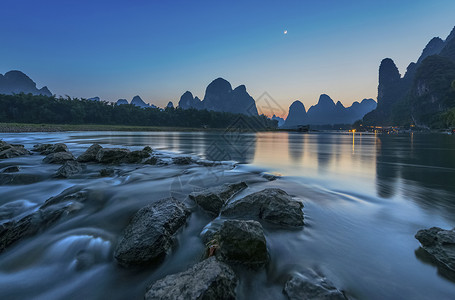 桂林漓江兴坪夜色背景图片