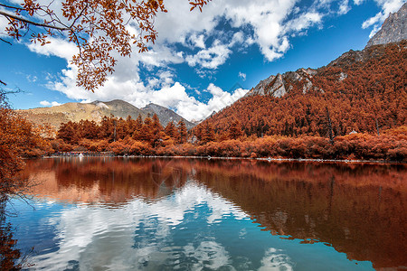 亚丁风光旅游目的地高清图片