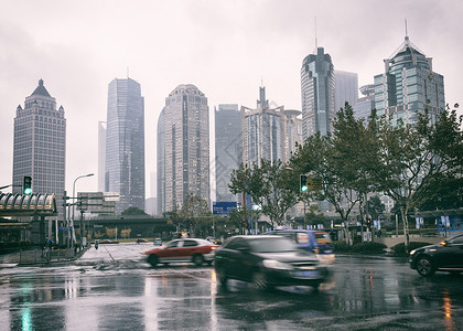 虚城市雨景背景