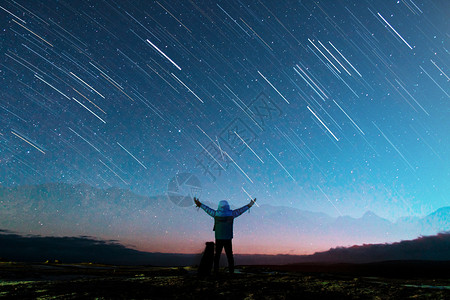 天气星空流星雨的星空设计图片