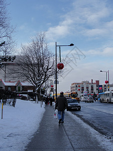 加拿大蒙特利尔雪后的大街高清图片