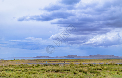 雪山沙漠青海草原背景