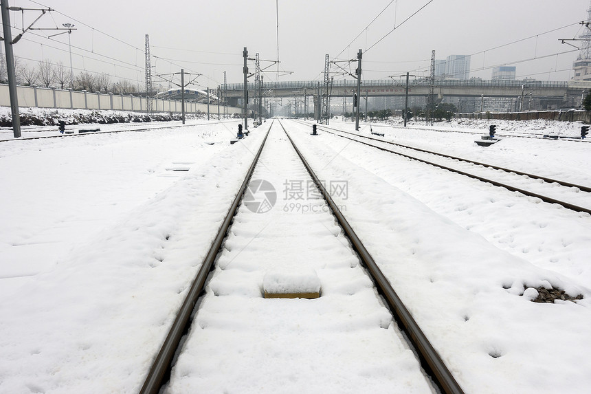 大雪后的雪景图片