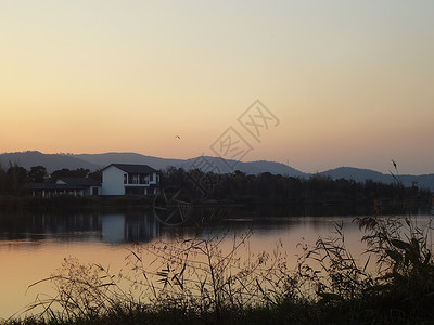 石湖向晚背景图片