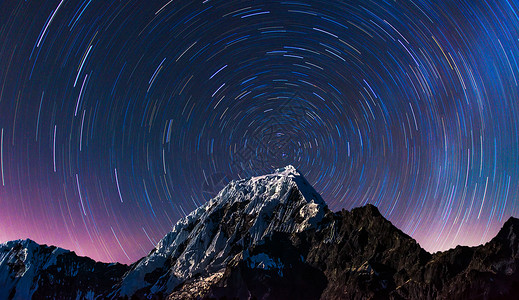 满天星花山峰星轨背景设计图片