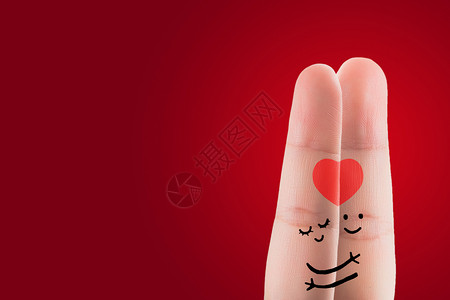 情人节爱心牵手拥抱的情侣设计图片