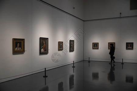 中央美术学院美术馆美术馆看画展的人背景