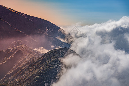 云海山地度假高清图片