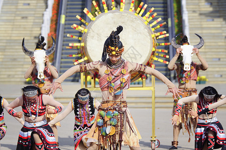 民族的云南少数民族舞蹈表演背景