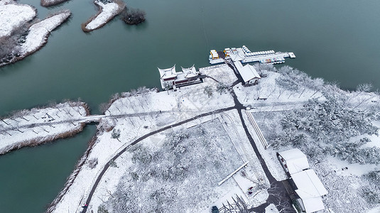 冬日的杭州萧山湘湖景区雪景图片