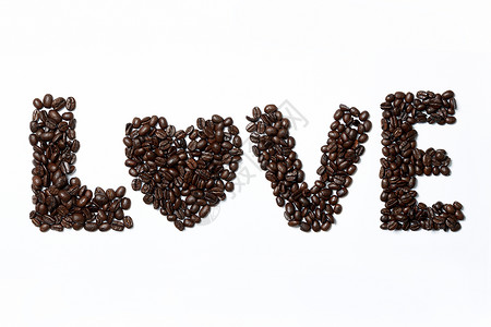 咖啡豆组成love字母背景图片