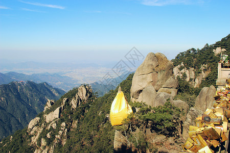 地藏菩萨四大佛山之一的九华山背景