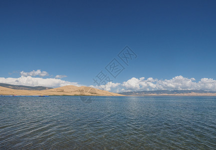 青海湖沙岛背景图片