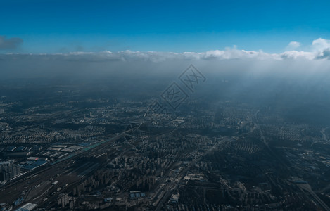 空中俯瞰城市图片