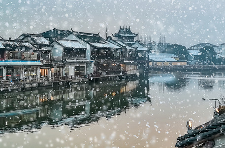 上海青浦雪中的上海朱家角老街背景