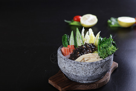 杂菜石锅煨海参 图片