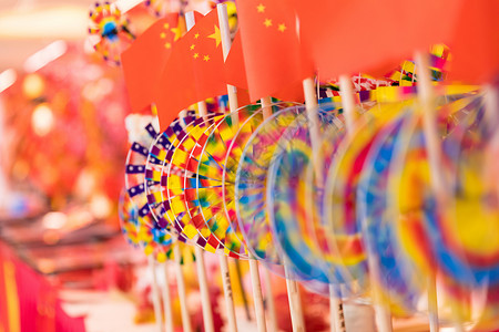 儿童节色彩鲜艳的风车玩具高清图片