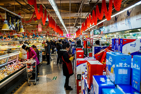 北京超市采购年货灯笼高清图片素材
