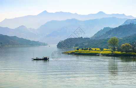 流水侵蚀安徽新安江山水画廊背景