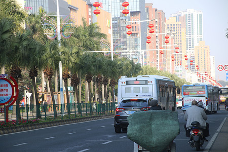 回家的喜悦回家路上背景