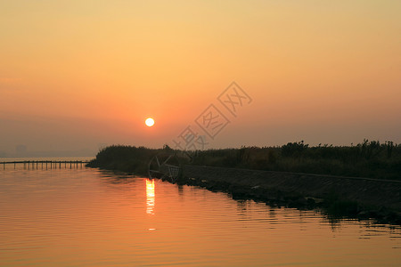 水天一色湖光昆承湖日出背景