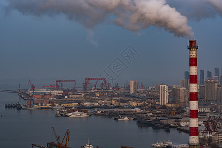 工厂烟大连港口背景