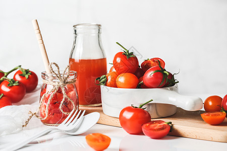 蔬菜餐桌有机连枝番茄千禧番茄小西红柿背景